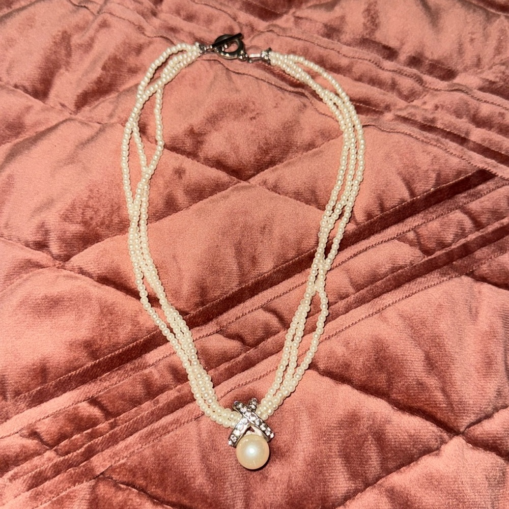Pearl necklace